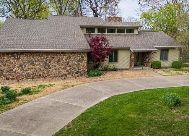 Property at 1546 Oak Lei Dr, Cape Girardeau, MO 63701, 3 beds, 2.5 baths