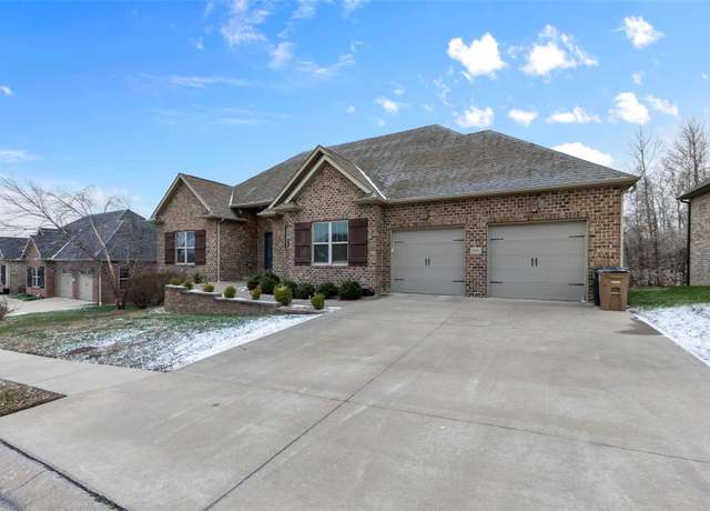 Property at 1661 Helmsdale, Cape Girardeau, MO 63701, 4 beds, 3.5 baths