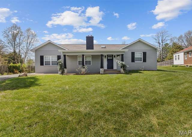 Property at 3951 S Lindbergh Blvd, St Louis, MO 63127, 3 beds, 2 baths