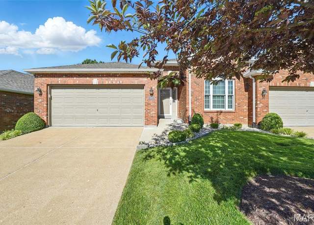 Property at 127 Tori Pines Dr, St Louis, MO 63129, 3 beds, 3 baths