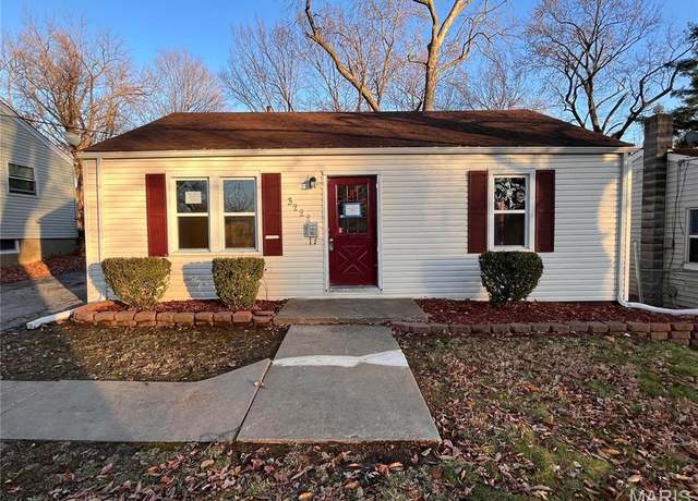 Property at 3222 W Tennyson Ave, St Louis, MO 63114, 3 beds, 1 bath