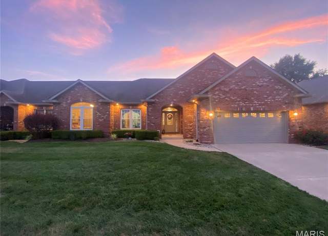 Property at 363 Old Collinsville Rd, Caseyville, IL 62232, 4 beds, 3 baths