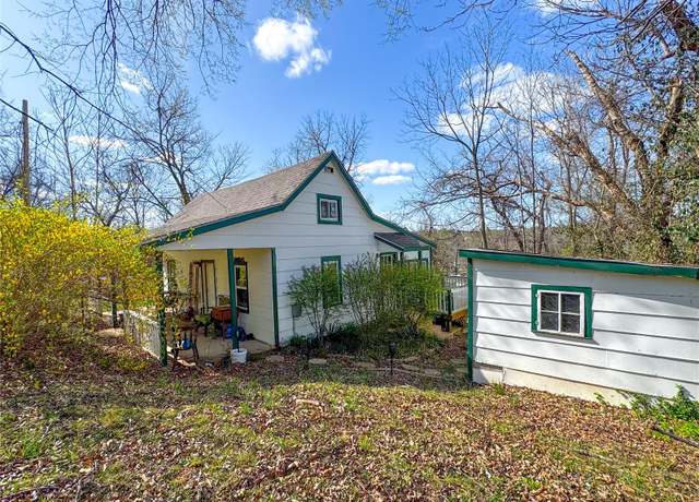 Property at 113 Esther St, Steelville, MO 65565, 2 beds, 1 bath