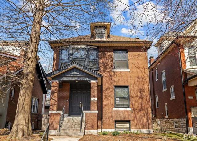 Property at 3961 Connecticut St, St Louis, MO 63116, 3 beds, 2.5 baths