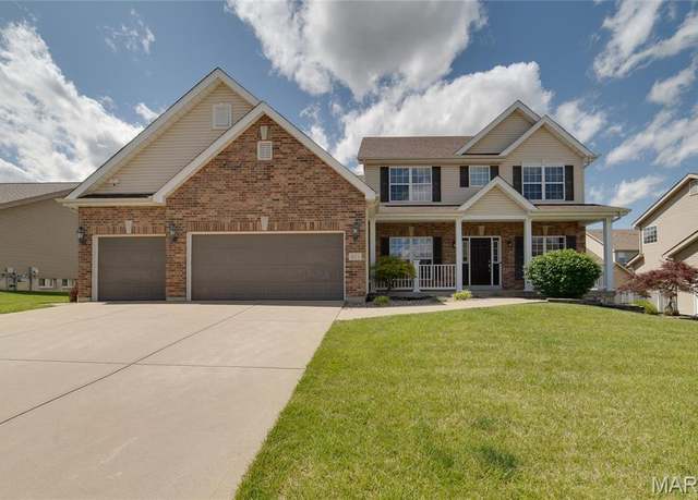 Property at 611 Derek Dr, Wentzville, MO 63385, 4 beds, 2.5 baths