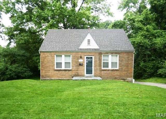 Property at 33 S Schlueter Ave, St Louis, MO 63135, 4 beds, 1 bath