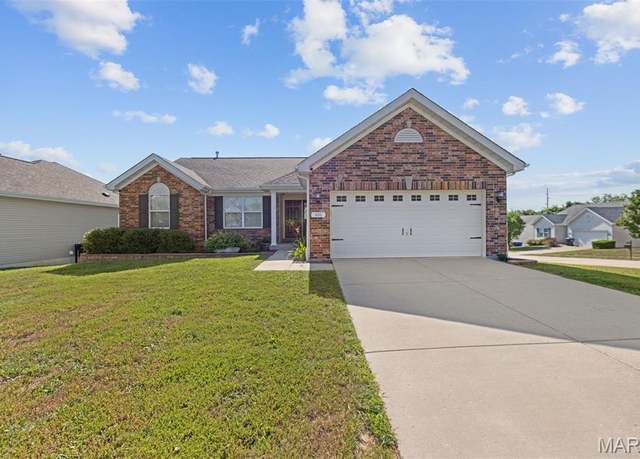 Property at 600 Winter Meadows Dr, Wentzville, MO 63385, 3 beds, 2 baths