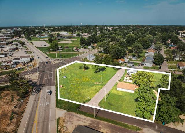 Property at 720 W Springfield Rd, Sullivan, MO 63080