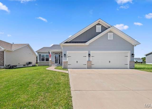 Property at 208 Summer Glen Ln, St Charles, MO 63301, 3 beds, 2 baths