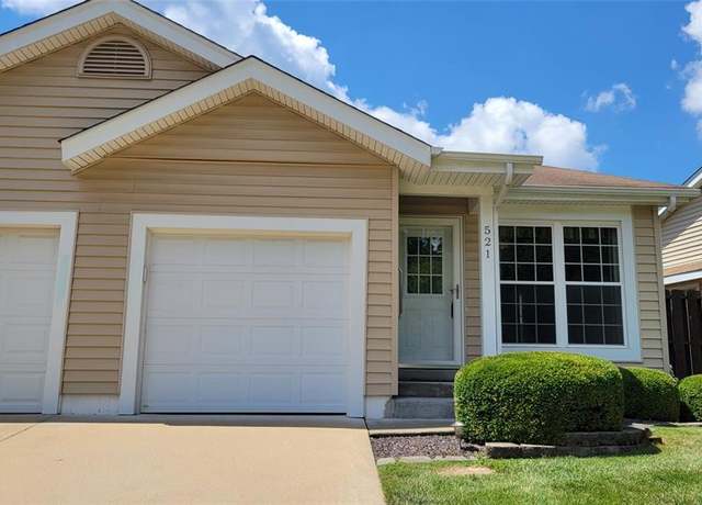 Property at 521 Spring Glen Dr, Ballwin, MO 63021, 3 beds, 2 baths