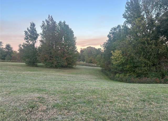 Property at 5734 Dalhousie Dr, Cape Girardeau, MO 63701