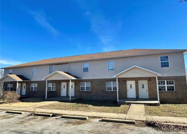 Property at 401 Country Villa, St Robert, MO 65584