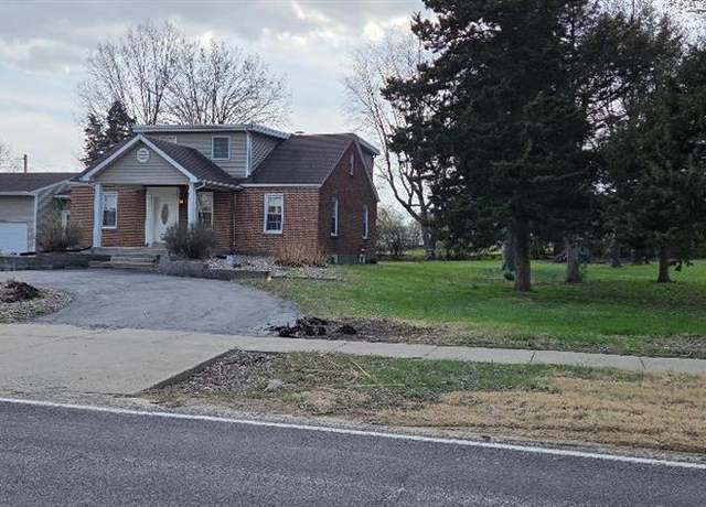 Property at 2520 Charbonier Rd, Florissant, MO 63031, 4 beds, 2 baths