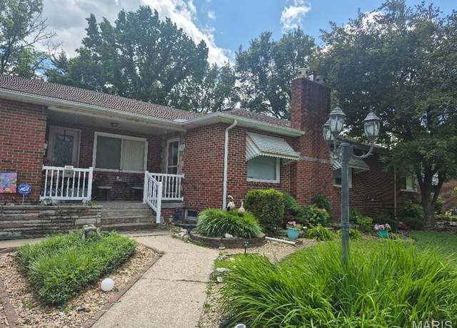 Property at 2108 Amos Ave, Granite City, IL 62040, 4 beds, 3 baths