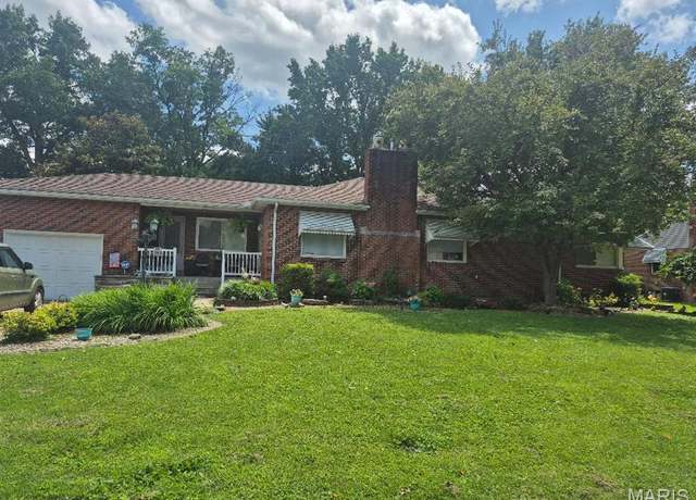 Property at 2108 Amos Ave, Granite City, IL 62040, 4 beds, 3 baths