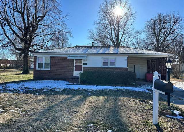 Property at 907 Patricia Dr, Sikeston, MO 63801, 3 beds, 1 bath
