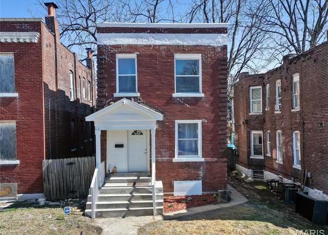 Property at 3524 Pennsylvania Ave, St Louis, MO 63118, 3 beds, 2.5 baths