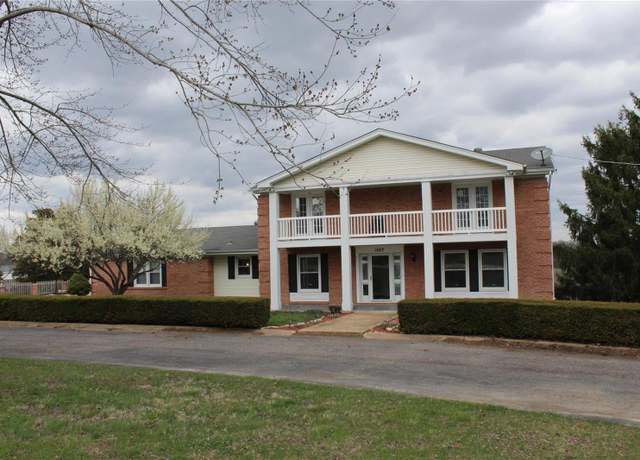 Property at 1507 Old Highway 50, Union, MO 63084, 6 beds, 5 baths