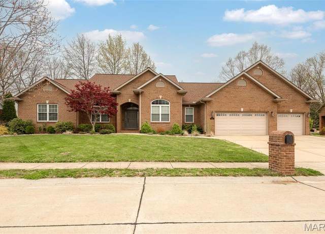 Property at 1830 Riviera Ln, O'fallon, IL 62269, 5 beds, 3 baths