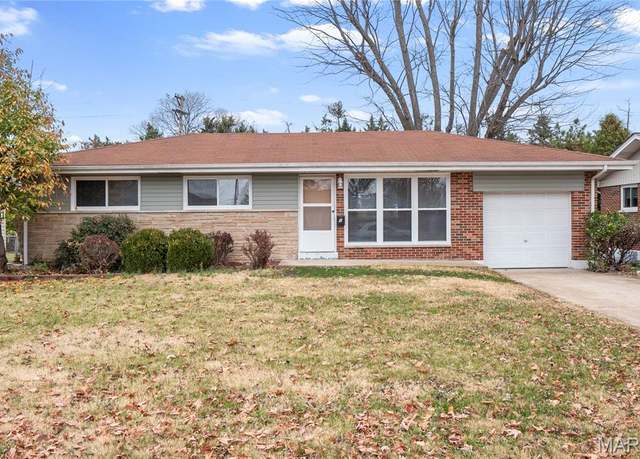 Property at 7 Flamingo Dr, Hazelwood, MO 63042, 3 beds, 1 bath