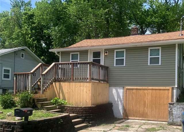 Property at 620 Sheppard St, Alton, IL 62002, 2 beds, 1 bath