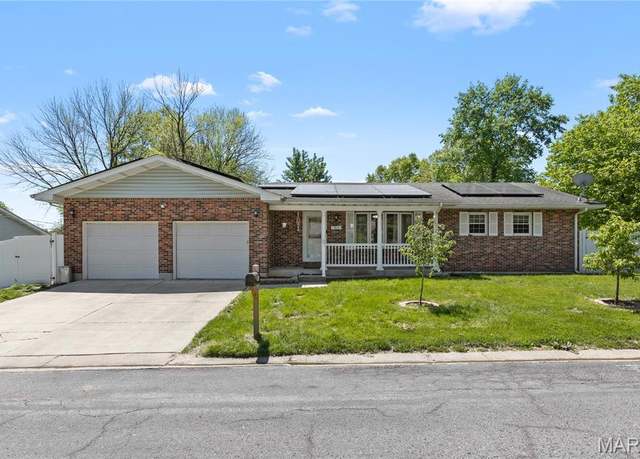Property at 511 Ruddy Ct, Troy, IL 62294, 4 beds, 3 baths