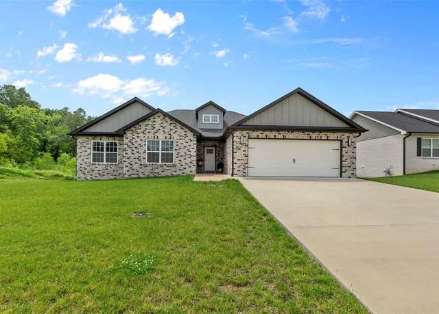 Property at 2567 Silversmith Ct, Cape Girardeau, MO 63701, 4 beds, 3 baths