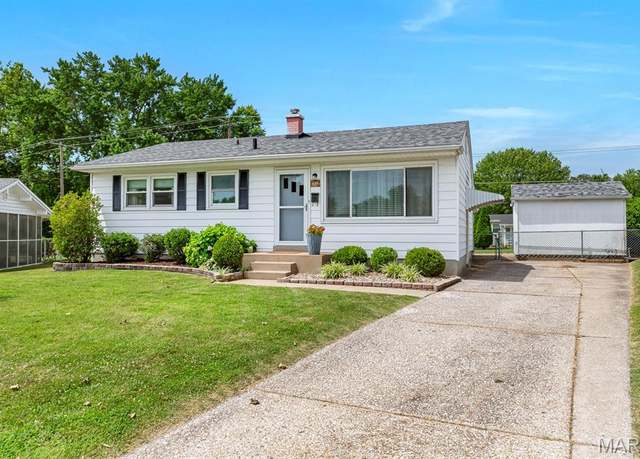 Property at 68 Barton Pl, St Charles, MO 63301, 2 beds, 1 bath