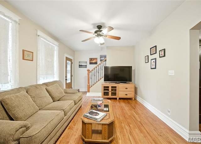 Property at 3942 Juniata St, St Louis, MO 63116, 4 beds, 2 baths