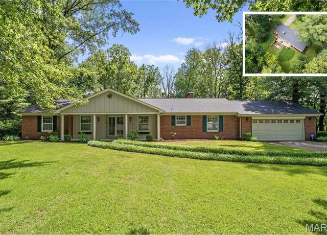 Property at 19 Saint Joseph Dr, Lebanon, IL 62254, 3 beds, 3 baths