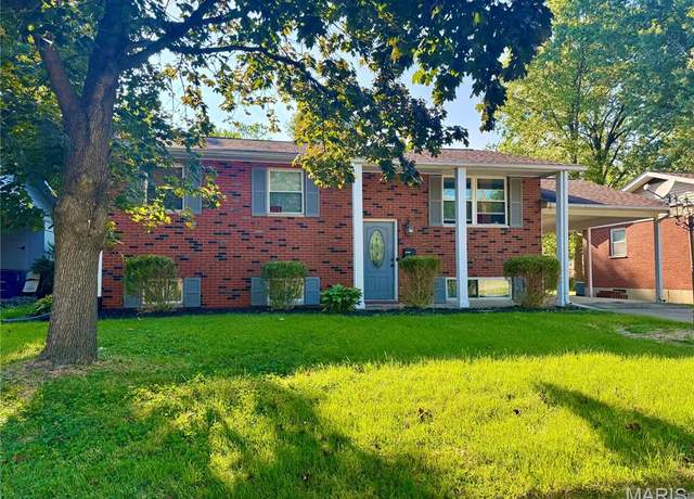 Property at 4021 Sara St, Granite City, IL 62040, 4 beds, 1.5 baths