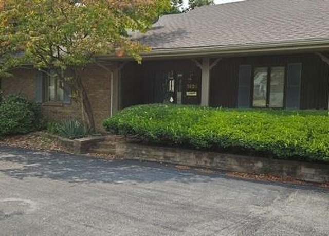 Property at 7426 Foley Dr, Belleville, IL 62223, 3 beds, 3 baths