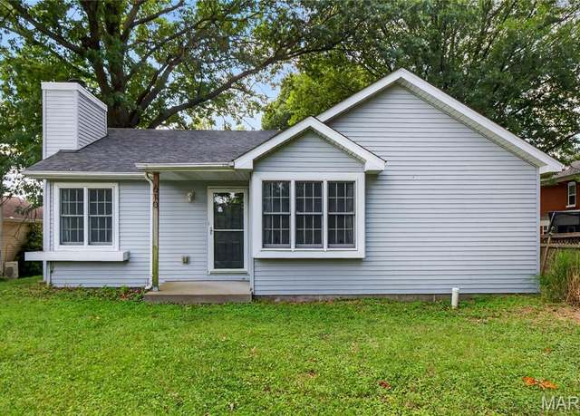 Property at 610 E D St, Belleville, IL 62220, 2 beds, 1.5 baths
