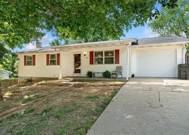 Property at 1505 Mulberry St, Jackson, MO 63755, 4 beds, 3 baths