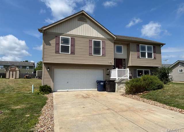 Property at 219 Rivers Edge Dr, Moscow Mills, MO 63362, 4 beds, 2.5 baths
