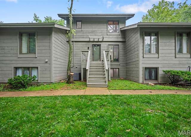Property at 1528 Autumn Leaf Dr, Ballwin, MO 63021, 3 beds, 1.5 baths