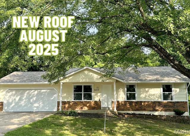 Property at 807 Corey Ct, Wentzville, MO 63385, 3 beds, 2 baths