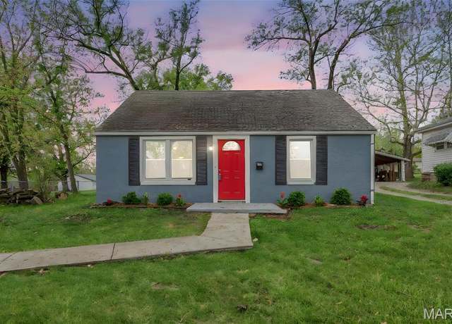 Property at 209 Alden St, Troy, MO 63379, 2 beds, 1 bath