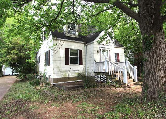 Property at 408 S A St, Farmington, MO 63640, 3 beds, 1.5 baths