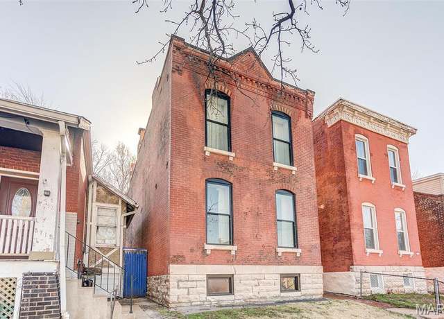 Property at 3714 Texas Ave, St Louis, MO 63118, 3 beds, 2.5 baths