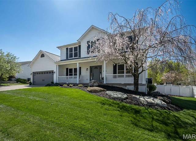 Property at 412 Clarendon Ln, St Charles, MO 63301, 4 beds, 3.5 baths