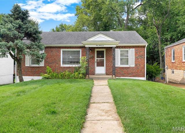 Property at 132 Constance Ct, St Louis, MO 63074, 2 beds, 1 bath