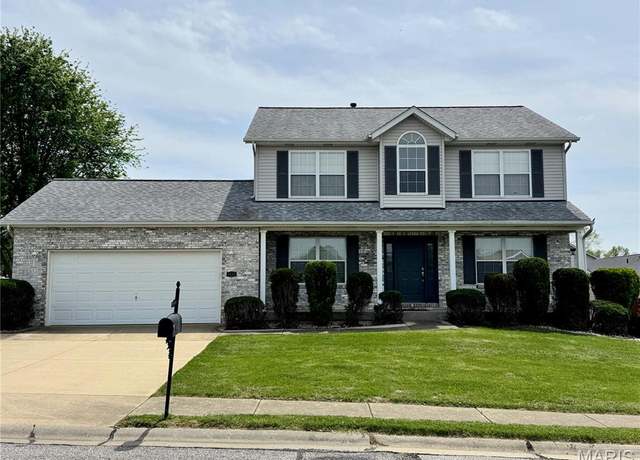 Property at 2032 Dublin Blvd, Belleville, IL 62221, 3 beds, 3 baths