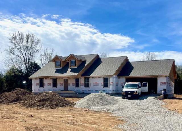 Property at 30845 Oakstream Ln, Lebanon, MO 65536, 3 beds, 2 baths