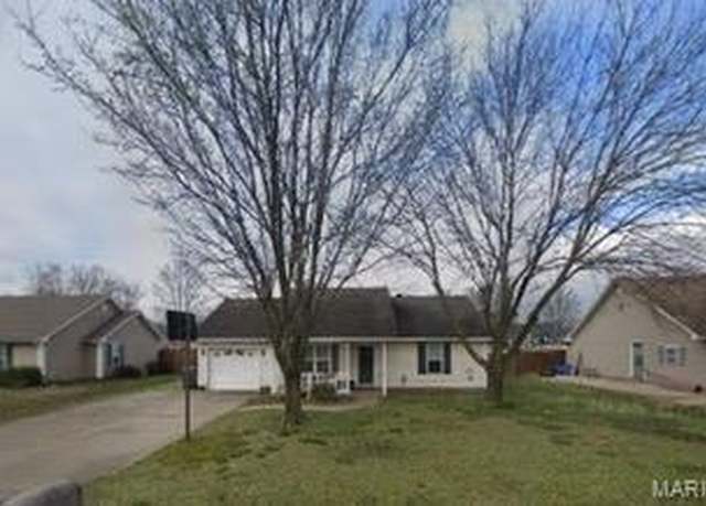 Property at 113 Albert Dr, Sikeston, MO 63801, 3 beds, 2 baths
