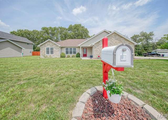 Property at 11195 Lexington Ln, Rolla, MO 65401, 3 beds, 2 baths