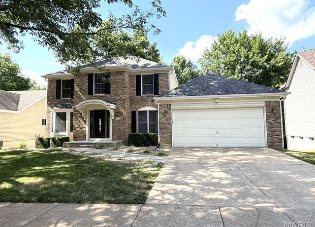 Property at 1539 Oakglen Dr, Fenton, MO 63026, 3 beds, 3.5 baths