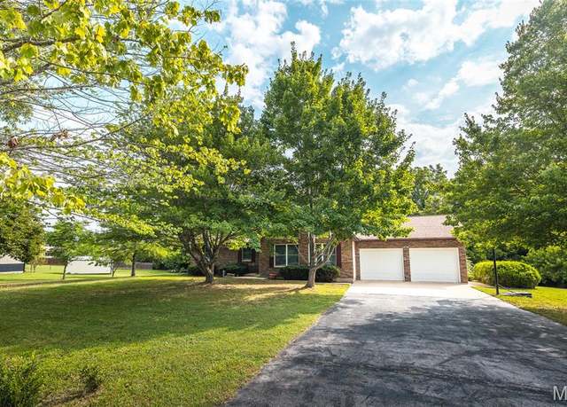 Property at 21200 Reason Ln, Waynesville, MO 65583, 4 beds, 2 baths