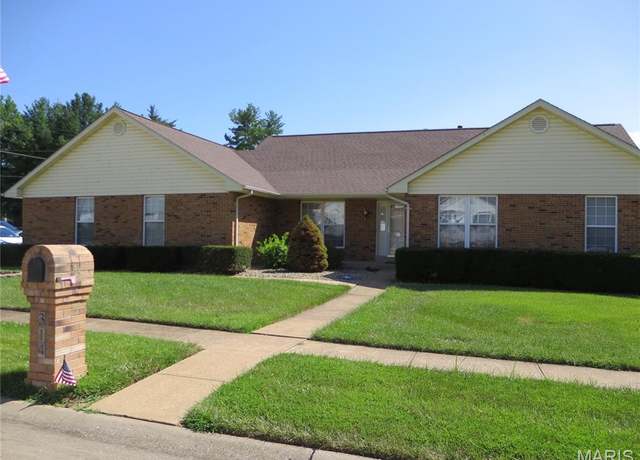 Property at 314 Briartree Ln, Unincorporated, MO 63129, 3 beds, 3 baths