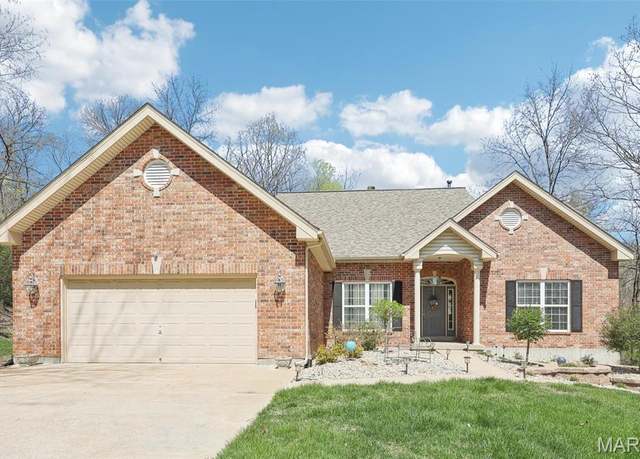 Property at 30 Pitman Hill Rd, St Charles, MO 63304, 4 beds, 3 baths